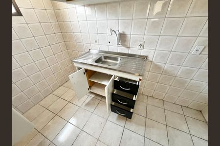 Apartamento à venda com 56m², 2 quartos e 1 vaga Apartamento à venda com 56m², 2 quartos e 1 vagaCozinha