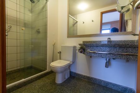 Banheiro de kitnet/studio para alugar com 1 quarto, 29m² em Tatuapé, São Paulo