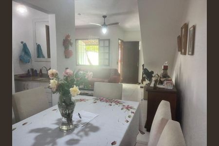 Casa à venda com 3 quartos, 270m² em Piratininga, Niterói