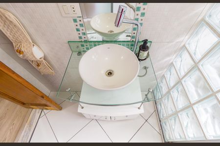 Apartamento à venda com 54m², 1 quarto e sem vaga Apartamento à venda com 54m², 1 quarto e sem vagaBanheiro Social