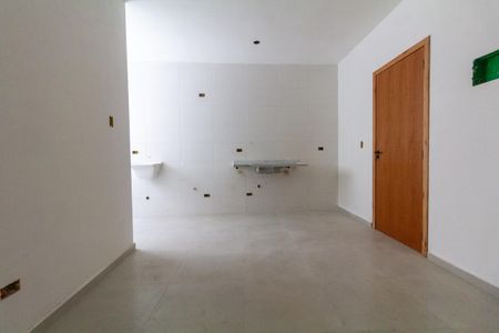 Sala, Cozinha e área de serviço de apartamento à venda com 2 quartos, 43m² em Vila Ré, São Paulo