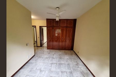Casa à venda com 3 quartos, 131m² em Itaipu, Niterói
