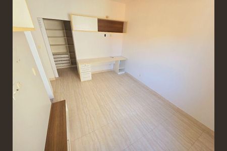 Casa à venda com 3 quartos, 262m² em Pendotiba, Niterói