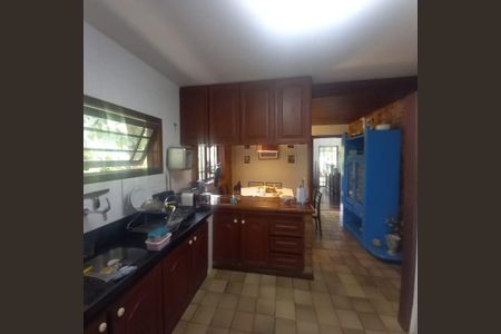 Casa à venda com 4 quartos, 500m² em Piratininga, Niterói