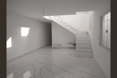 Casa à venda com 4 quartos, 222m² em Piratininga, Niterói