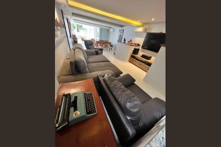 Casa à venda com 4 quartos, 144m² em Itaipu, Niterói