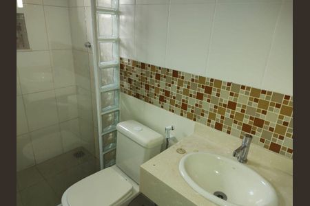 Casa à venda com 2 quartos, 76m² em Piratininga, Niterói