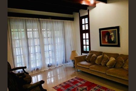 Casa à venda com 3 quartos, 249m² em Piratininga, Niterói