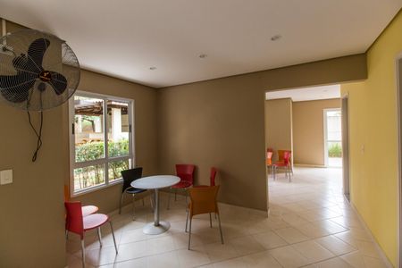 Apartamento à venda com 72m², 2 quartos e 1 vagaÁrea comum - Salão de festas