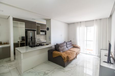 Sala  de apartamento para alugar com 2 quartos, 72m² em Jardim Tupanci, Barueri