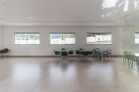 Apartamento para alugar com 60m², 2 quartos e 1 vaga Apartamento para alugar com 60m², 2 quartos e 1 vagaÁrea comum - Salão de festas