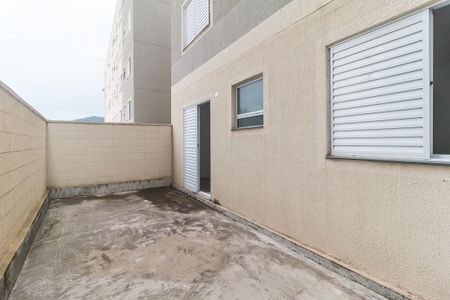 Apartamento para alugar com 60m², 2 quartos e 1 vaga Apartamento para alugar com 60m², 2 quartos e 1 vagaSacada do Quarto 2