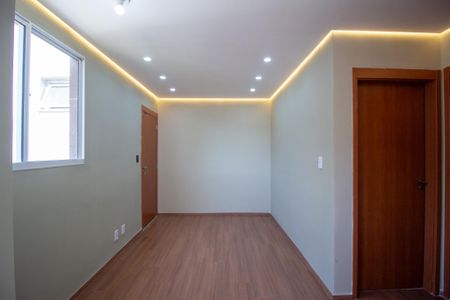 Sala de apartamento para alugar com 2 quartos, 42m² em Jardim Piazza Di Roma, Sorocaba