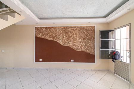 Casa à venda com 125m², 3 quartos e 2 vagasSala