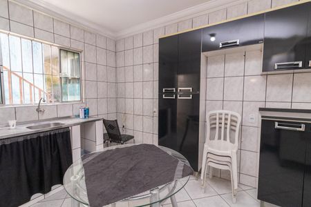 Casa à venda com 125m², 3 quartos e 2 vagasCozinha