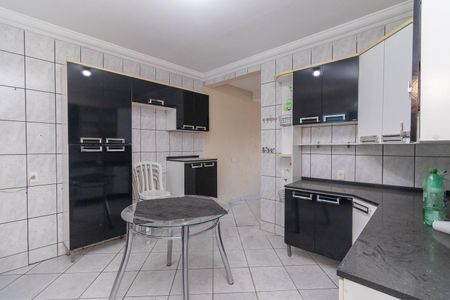 Casa à venda com 125m², 3 quartos e 2 vagasCozinha