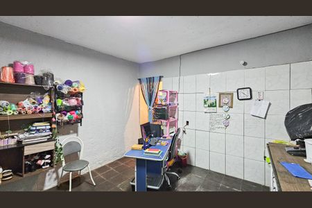 Casa à venda com 625m², 5 quartos e 4 vagasQuarto 2