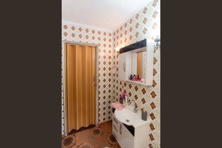 Casa à venda com 200m², 2 quartos e 1 vagaBanheiro