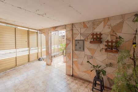 Casa à venda com 200m², 2 quartos e 1 vagaGaragem