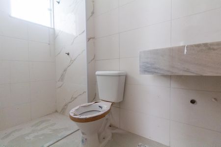 Apartamento à venda com 45m², 2 quartos e sem vaga Apartamento à venda com 45m², 2 quartos e sem vagaBanheiro