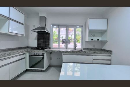 Casa de condomínio à venda com 191m², 3 quartos e 4 vagas Casa de condomínio à venda com 191m², 3 quartos e 4 vagasFoto 24