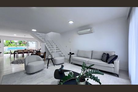 Casa de condomínio à venda com 191m², 3 quartos e 4 vagas Casa de condomínio à venda com 191m², 3 quartos e 4 vagasFoto 04