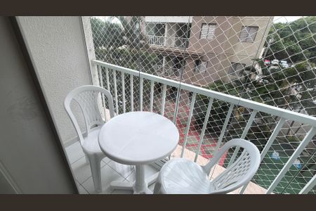 Apartamento para alugar com 65m², 3 quartos e 1 vagaSacada