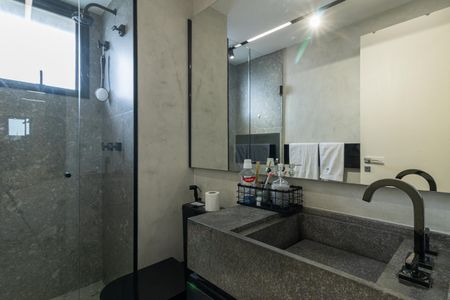 Apartamento à venda com 55m², 1 quarto e 1 vaga Apartamento à venda com 55m², 1 quarto e 1 vagaBanheiro da Suíte