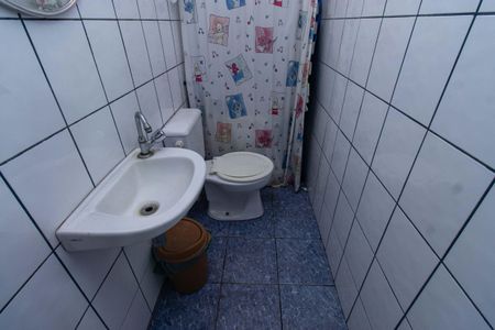 Casa à venda com 150m², 4 quartos e 2 vagasBanheiro Social