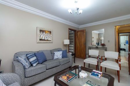 Casa à venda com 150m², 4 quartos e 2 vagasSala