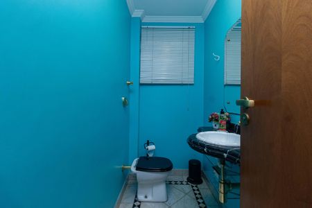 Casa à venda com 150m², 4 quartos e 2 vagasLavabo