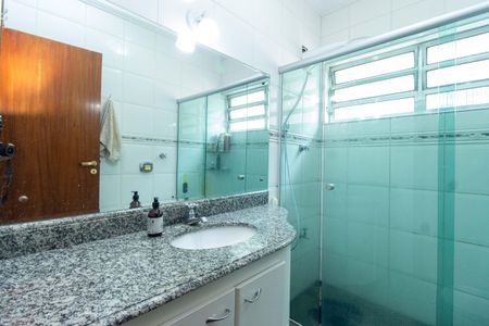 Casa à venda com 150m², 4 quartos e 2 vagasBanheiro da Suíte