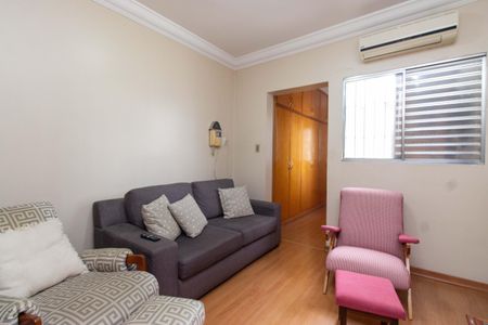 Casa à venda com 150m², 4 quartos e 2 vagasSala 2