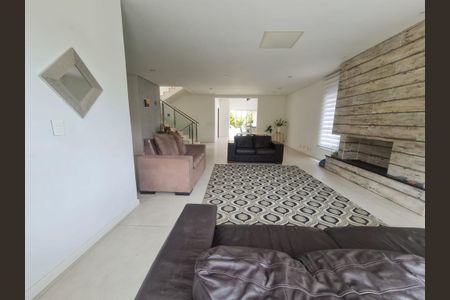 Casa à venda com 4 quartos, 425m² em Parque Sinai, Santana de Parnaíba