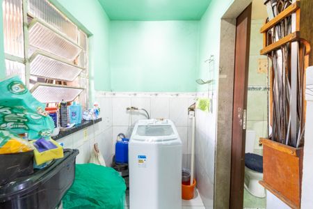 Casa à venda com 300m², 2 quartos e 1 vagaÁrea de Serviço