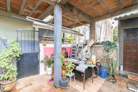 Casa à venda com 300m², 2 quartos e 1 vagaJardim