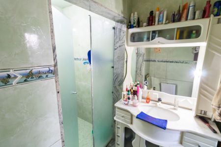 Casa à venda com 300m², 2 quartos e 1 vagaBanheiro