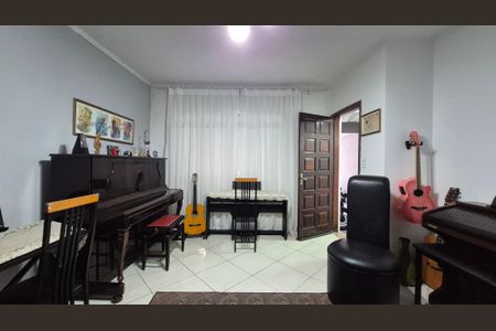 Sala de casa para alugar com 2 quartos, 189m² em Vila Guaraciaba, Santo André
