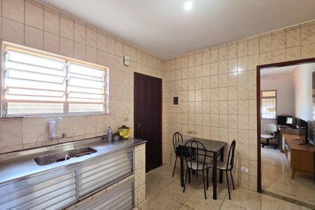 Casa à venda com 125m², 5 quartos e 1 vaga Casa à venda com 125m², 5 quartos e 1 vagaCozinha - Casa 1
