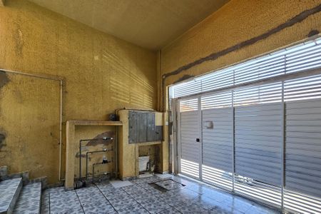 Casa à venda com 125m², 5 quartos e 1 vaga Casa à venda com 125m², 5 quartos e 1 vagaGaragem