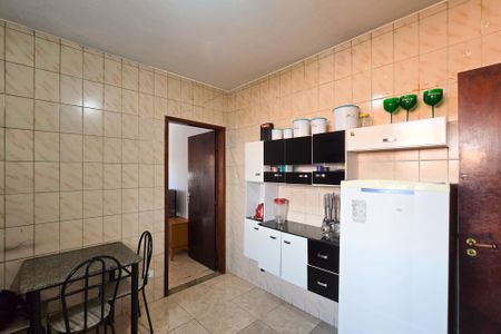 Casa à venda com 125m², 5 quartos e 1 vaga Casa à venda com 125m², 5 quartos e 1 vagaCozinha - Casa 1