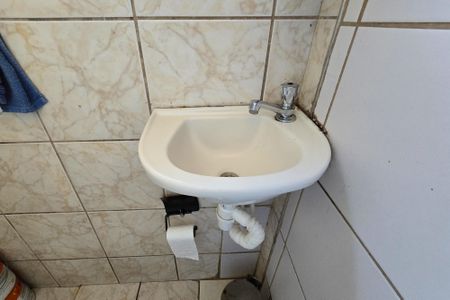 Casa à venda com 125m², 5 quartos e 1 vaga Casa à venda com 125m², 5 quartos e 1 vagaBanheiro de serviço - Casa 3