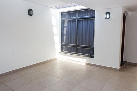 Casa à venda com 160m², 3 quartos e 2 vagas Casa à venda com 160m², 3 quartos e 2 vagasGaragem