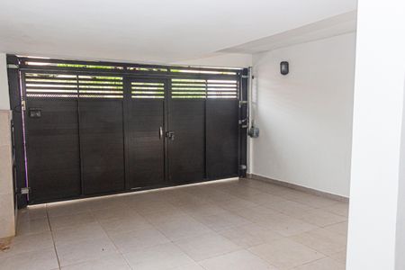 Casa à venda com 160m², 3 quartos e 2 vagas Casa à venda com 160m², 3 quartos e 2 vagasGaragem