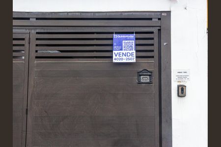 Casa à venda com 160m², 3 quartos e 2 vagas Casa à venda com 160m², 3 quartos e 2 vagasPlaquinha Instalada