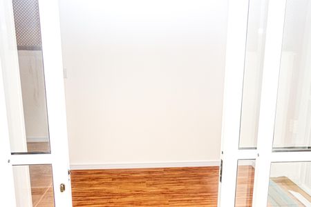 Casa à venda com 160m², 3 quartos e 2 vagas Casa à venda com 160m², 3 quartos e 2 vagasEscritório