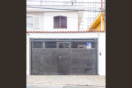 Casa à venda com 160m², 3 quartos e 2 vagas Casa à venda com 160m², 3 quartos e 2 vagasPlaquinha Instalada e Fachada