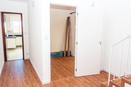 Casa à venda com 160m², 3 quartos e 2 vagas Casa à venda com 160m², 3 quartos e 2 vagasEscritório