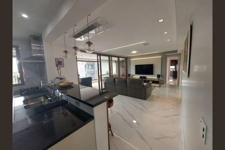 Apartamento à venda com 3 quartos, 145m² em Campo Belo, São Paulo