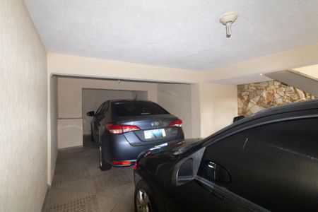 Casa à venda com 220m², 3 quartos e 2 vagasGaragem